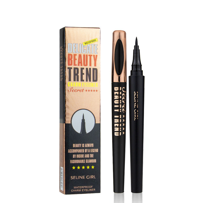 The mascara is thick, long, curly, waterproof and sweatproof, and lasts for 24 hours without smudging mascara